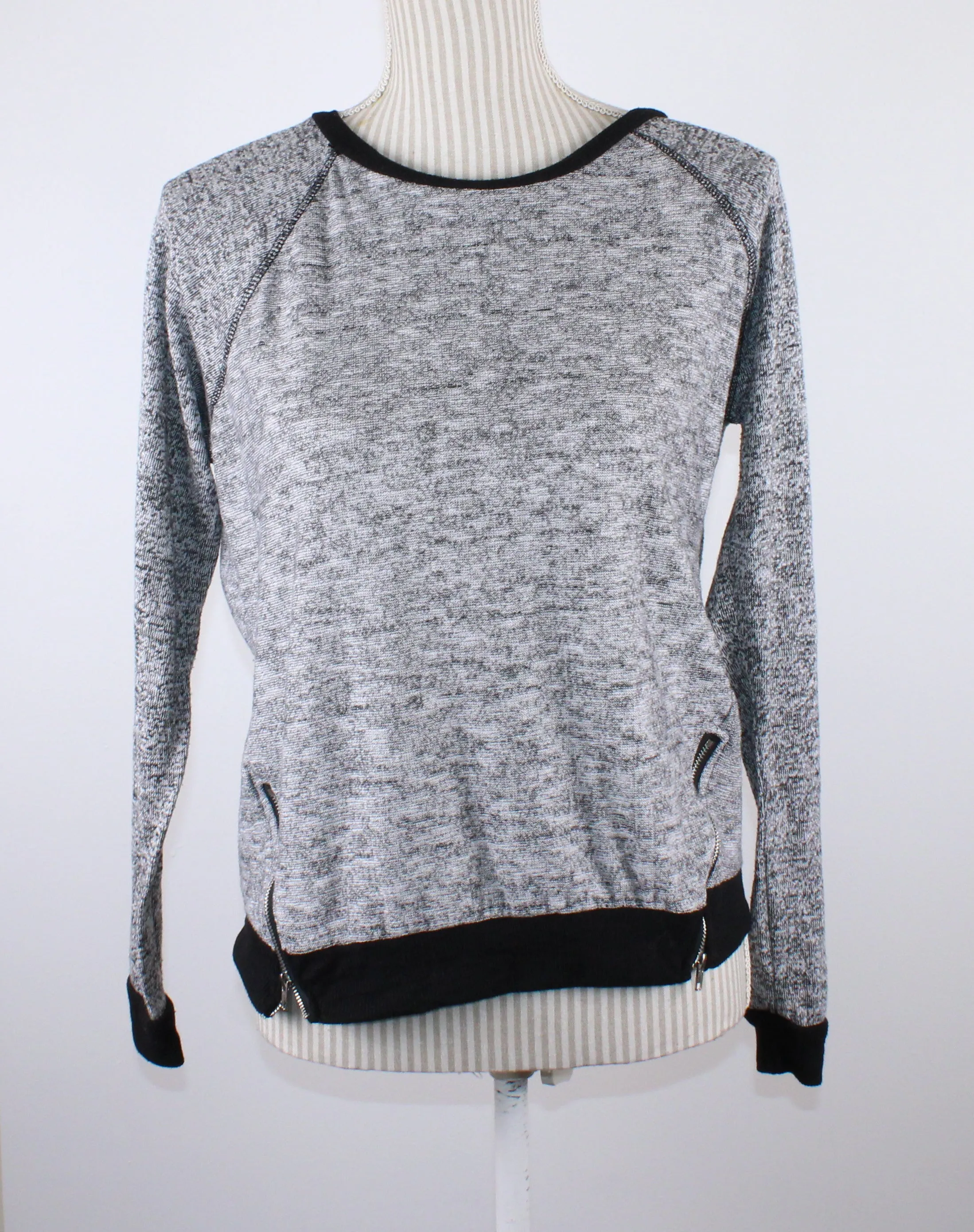ARDENES GREY SWEATER LADIES LARGE EUC