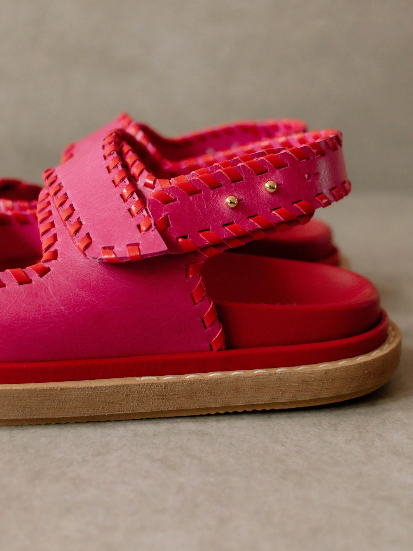 BARREL - LIPSTICK RED MAGENTA